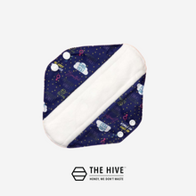 Load image into Gallery viewer, The Hive Reusable Sanitary Pads - Thehivebulkfoods
